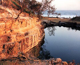 Angourie Blue Pool - Accommodation Melbourne 0