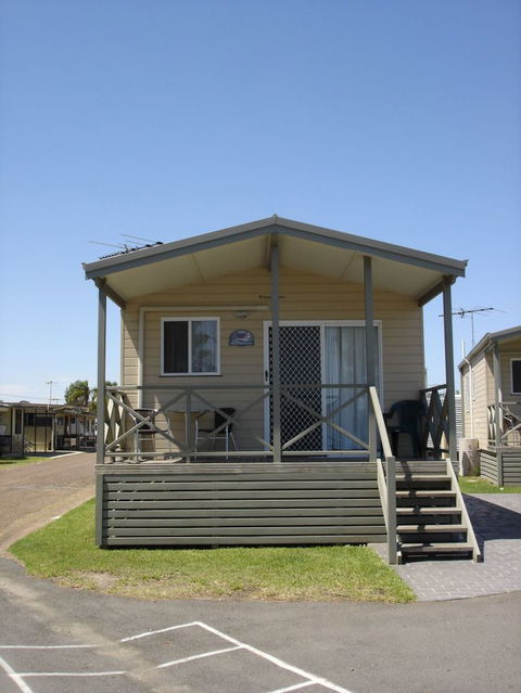 Belmont Pines Lakeside Holiday Park - Accommodation Melbourne 6
