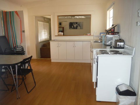 Aljaka - Accommodation Melbourne 0