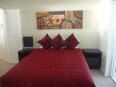 Oscar On Main - Accommodation Melbourne 14