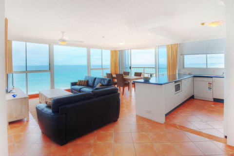 Golden Sands On Main Beach - Accommodation Melbourne 15