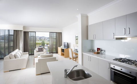 Mercure Kooindah Waters Central Coast - Accommodation Melbourne 1