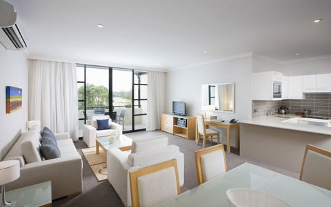 Mercure Kooindah Waters Central Coast - Accommodation Melbourne 3