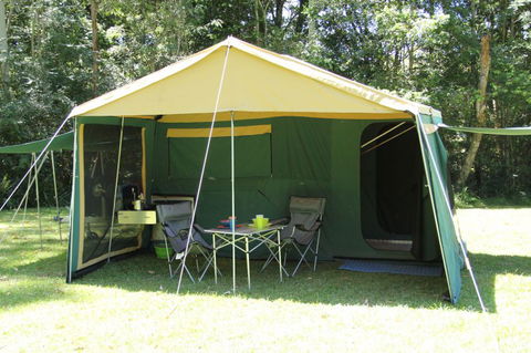 Kendall Kampers - Accommodation Melbourne 0