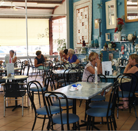 Inspirations Cafe Gift and Patchwork Gallery - Accommodation Melbourne