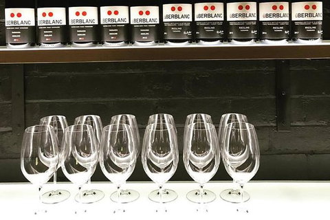Hobart Small Group Wine Tour Sunday Afternoon: Wines, Gins & Cheeses - Accommodation Melbourne 9