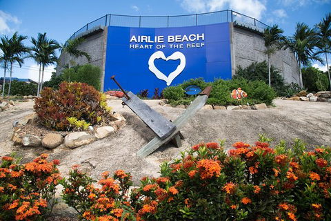 Airport Transfers - Return (round Fare) Share Shuttle Service - Accommodation Melbourne 1