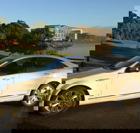 Limo from Proserpine airport to Airlie Beach - Accommodation Melbourne