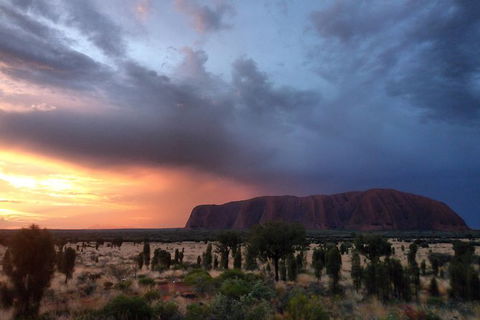 Uluru Small Group Tour Including Sunset - Accommodation Melbourne 7