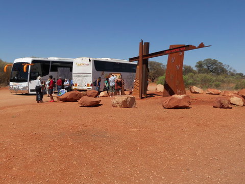 Uluru (Ayers Rock) To Alice Springs One-Way Shuttle - Accommodation Melbourne 2