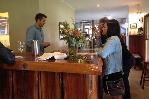 Hunter Valley Private Tour Including Wine, Chocolate, Cheese, Vodka, Gin Tasting - Accommodation Melbourne 11