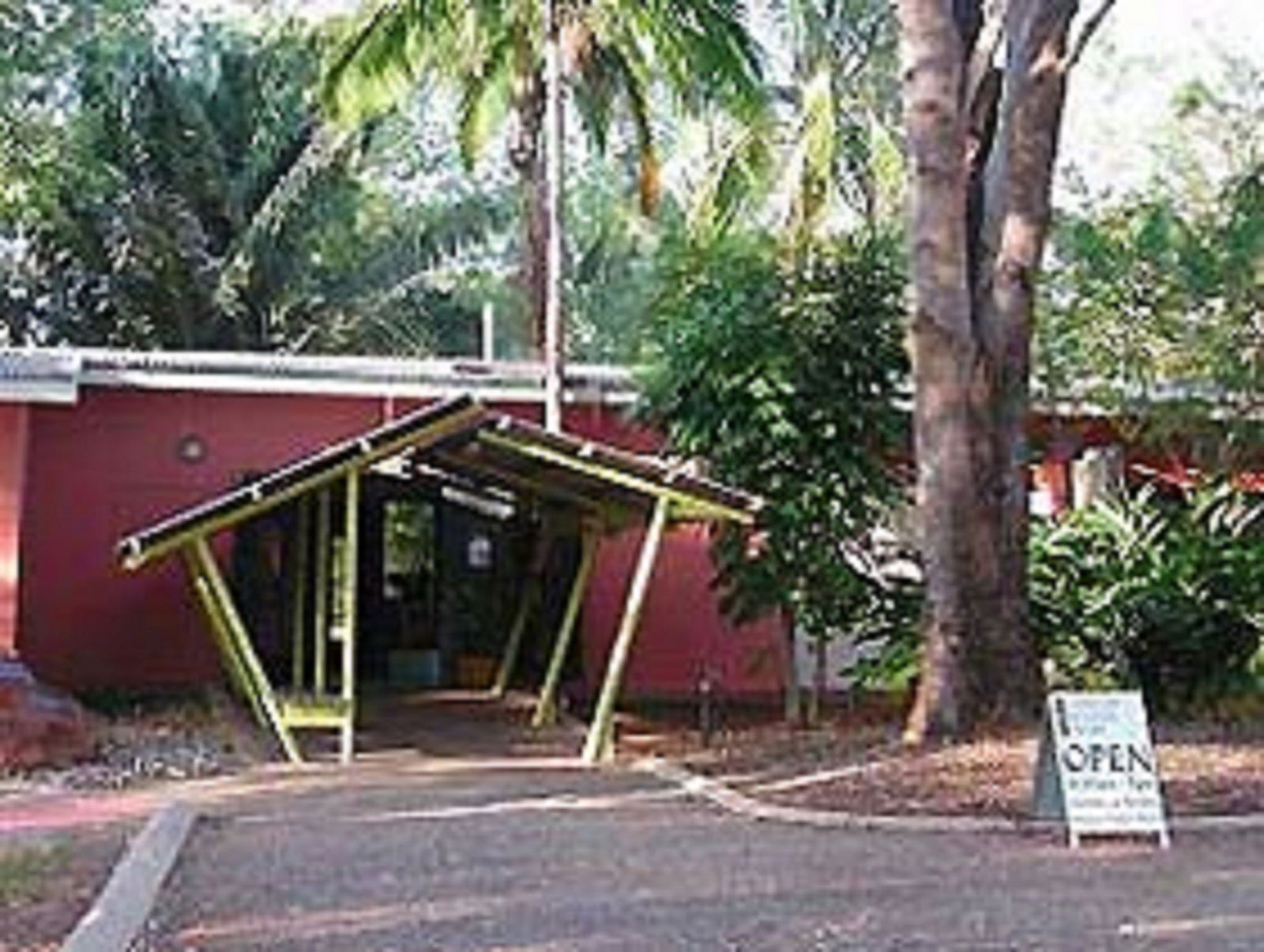 Batchelor NT Accommodation Melbourne