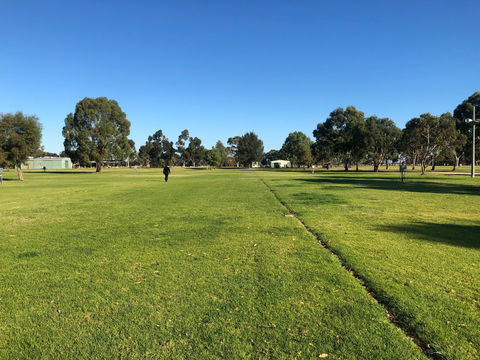 Yakka Park - Melbourne 4u 1