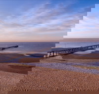 Altona Beach - Accommodation Melbourne