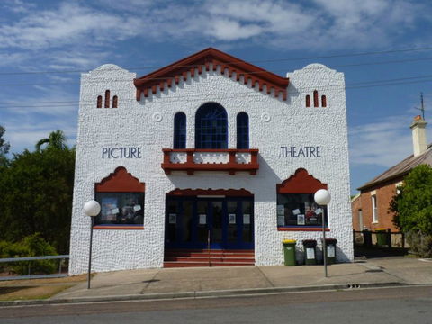 Dungog James Theatre - Accommodation Melbourne 0