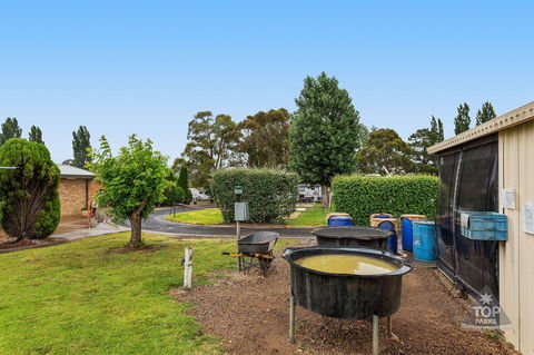 Fossicker Caravan Park Fossicking Park - Accommodation Melbourne 0