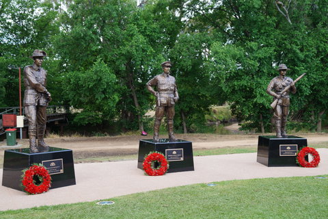 VC Memorial Park - Honouring Our Heroes - Accommodation Melbourne 0