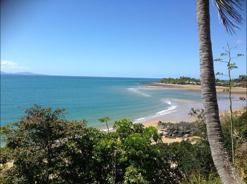 Blissful Northern Beaches - Accommodation Melbourne 1