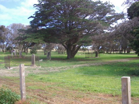Old Cemetery Kingscote - Accommodation Melbourne 0