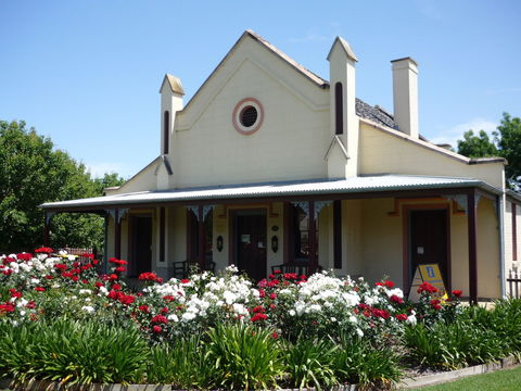 Quondong Cottage - Accommodation Melbourne 2