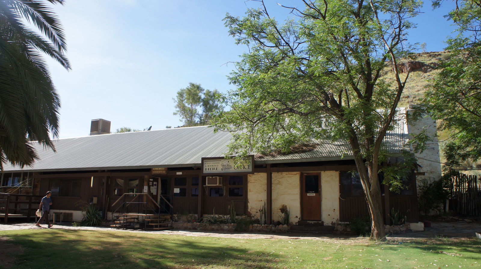 Curtin Springs NT Accommodation Melbourne