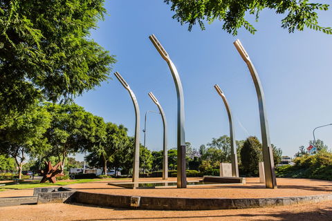 Sculpture Garden Campbelltown - Accommodation Melbourne 2