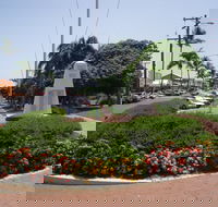 Yeppoon War Memorial - Accommodation Melbourne