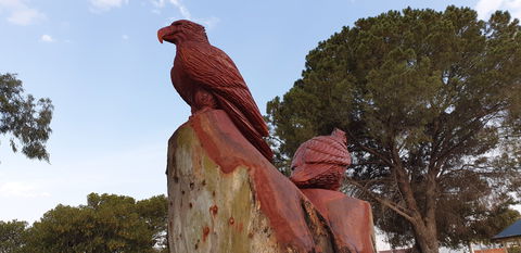 Chainsaw Tree Sculpture - Accommodation Melbourne 0