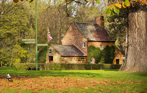 Cooks' Cottage - Accommodation Melbourne 0