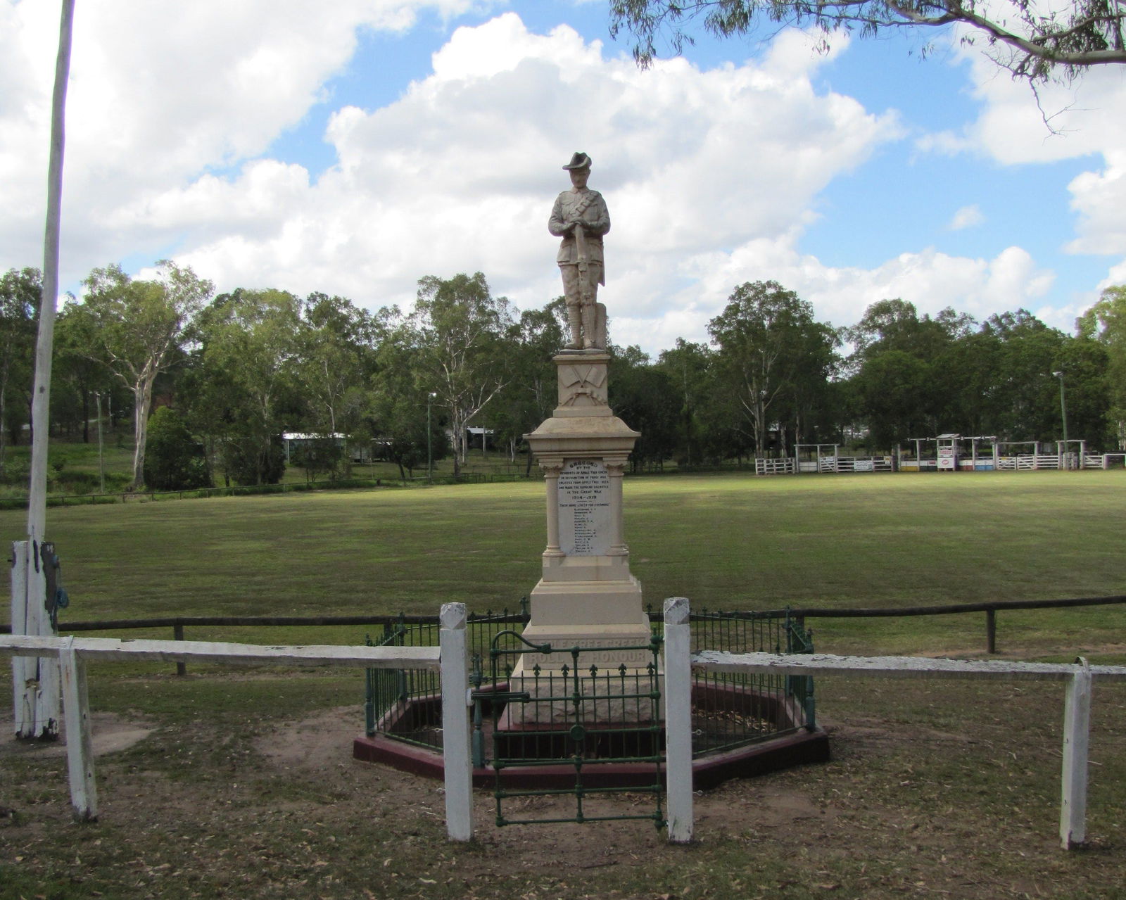 South Isis QLD Accommodation Melbourne