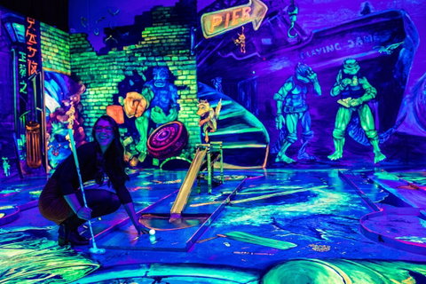 Glowing Rooms 3D Mini Golf - Accommodation Melbourne 1