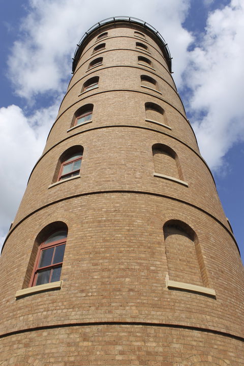 East  Bundaberg Water Tower - Accommodation Melbourne 1