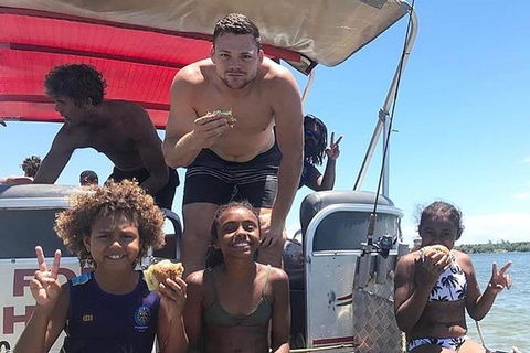 BBQ Boat Hire - Accommodation Melbourne 1