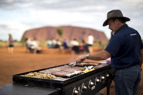 Sunset Australian Barbecue Dinner In Uluru - Accommodation Melbourne 1