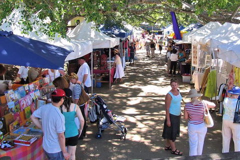 Sunshine Coast Eumundi Markets Return Minibus Transfer - Accommodation Melbourne 1