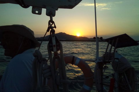 Sailing Boat Overnight Live Aboard Experience Townsville - Accommodation Melbourne 1