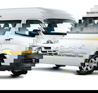 11 Seat Minibus  Brisbane Airport - Sunshine Coast Private Transfer - Accommodation Melbourne