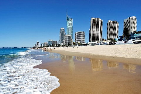 Gold Coast Airport Transfers : Airport OOL To Gold Coast City In Business Car - Accommodation Melbourne 5