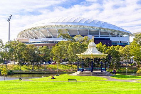 Arrival Private Transfers: Adelaide Airport ADL To Adelaide In Luxury Van - Accommodation Melbourne 8