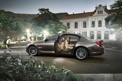 BMW Car Melbourne Airport To CBD - Accommodation Melbourne 3