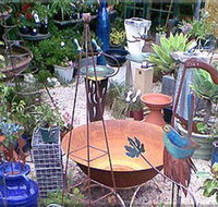 Leaf  Stone Garden Gallery - Accommodation Melbourne