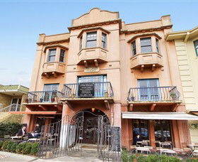 Dog's Bar Wine Bar, Restaurant & Arts Hub - Accommodation Melbourne 0