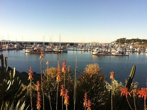 Mantaray Charters - Accommodation Melbourne 0