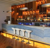 Pontoon Bar - Accommodation Melbourne
