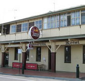Commercial Hotel Alexandra - Melbourne 4u