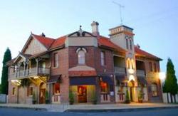 Abermain Hotel - Accommodation Melbourne 0