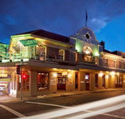 Town Hall Hotel - Accommodation Melbourne