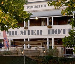 Premier Hotel - Melbourne 4u 0