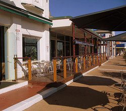 Stella's Dromana Hotel - Accommodation Melbourne 2
