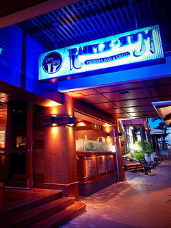 Rattle N Hum Cairns - Accommodation Melbourne 2